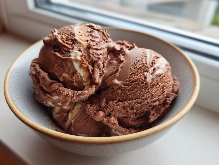 Cottage cheese ice cream - Featured